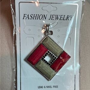 NWT Fashion Jewelry Pendant in Slvr/Grey/Red/Blk